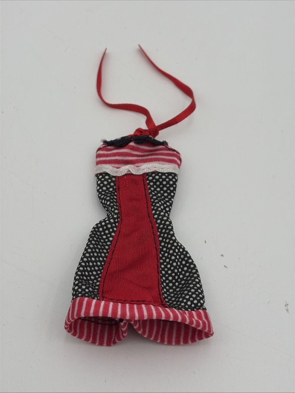 G1 Monster High Doll Ghoulia Yelps Physical Deaducation Dress Clothes Outfit